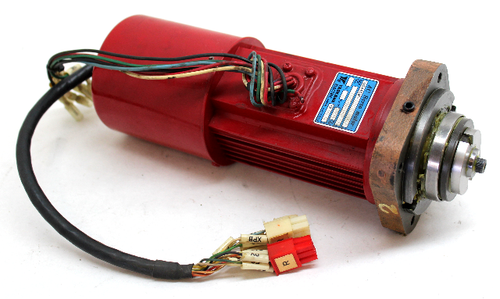 Yaskawa USAREM-01CYR31002 AC Servo Motor, 110W, 3000 R/M