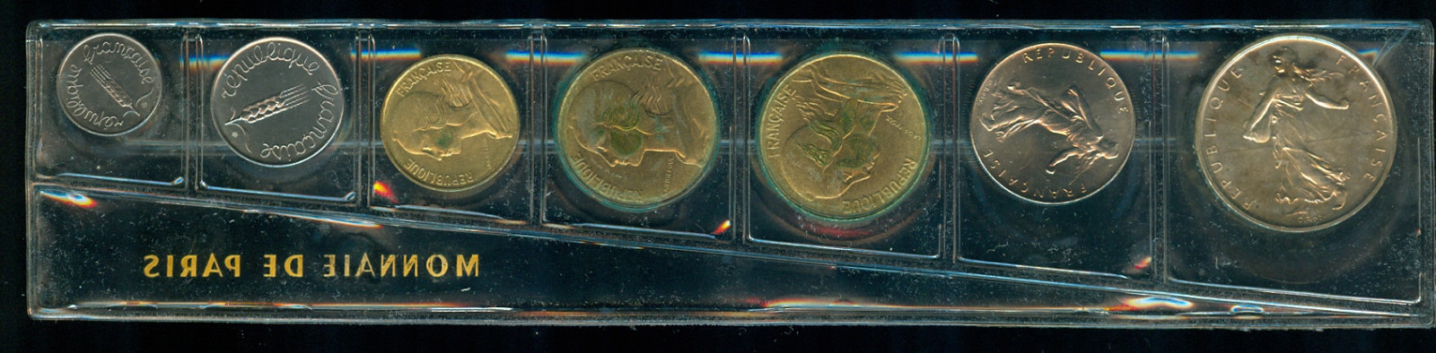 1964 FRANCE 7 COIN SPECIMEN SET WITH SILVER