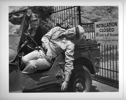 IT CONQUERED THE WORLD 1956  - Seven VINTAGE 8x10 B/W Photo lot