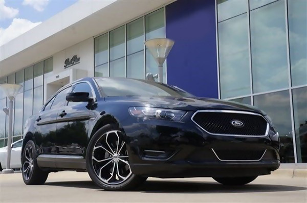Ford taurus sho vs chrysler 300c