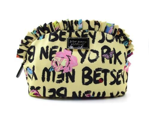 Bolsas y cajas Betsey Johnson Maquillaje