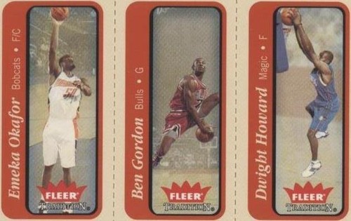 UConn Okafor & Taurasi サイン入り表紙 UConn Okafor & Taurasi