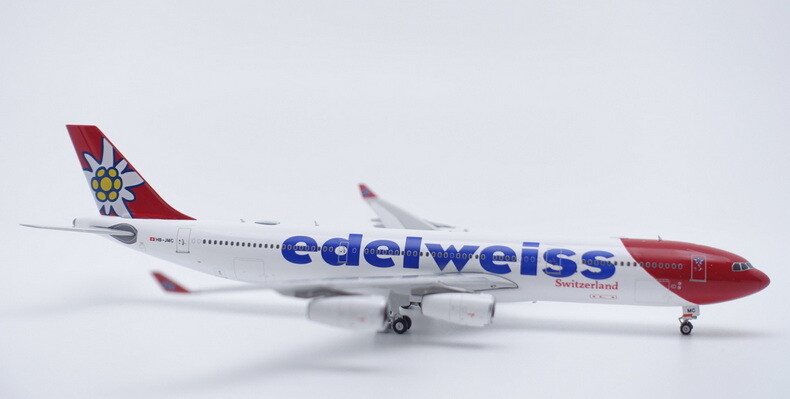 1:400 Phoenix Edelweiss AIRBUS A340-300 Passenger Plane Diecast