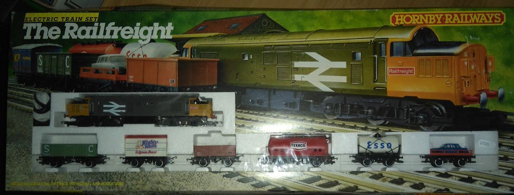 Hornby R726 The Railfreight Electric Train Set | in 