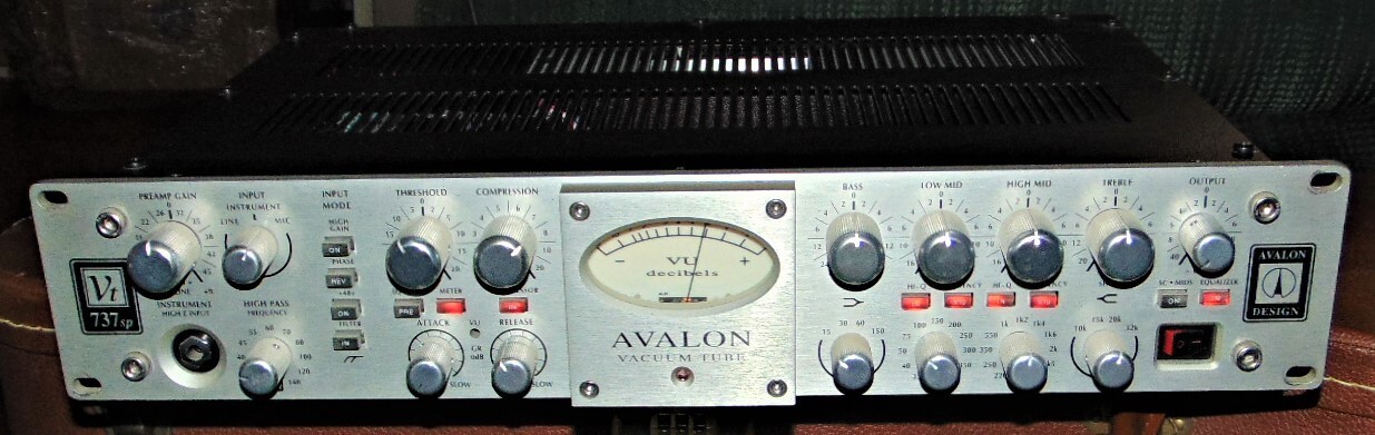 Avalon Design VT-737sp Vacuum Tube Channel Strip Preamp EQ