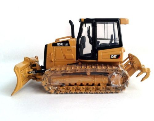Caterpillar Cat 657G Wheel Tractor Scraper 1/125 By DieCast Caterpillar Cat 657G Wheel Tractor Scraper 1/125 By DieCast