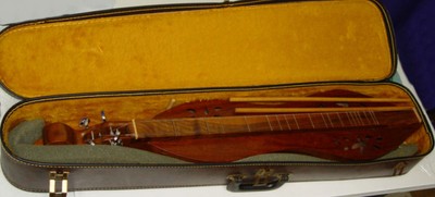 WD Dever Very Nice Hand Made Wood Dulcimer with Case