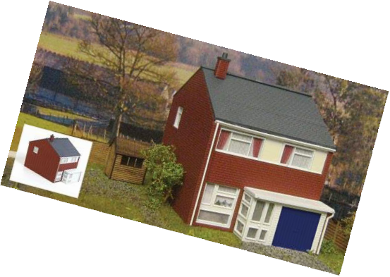 Gaugemaster GM-GM405 Ford Hampton 1960s Three Bedroom House Plastic Kit