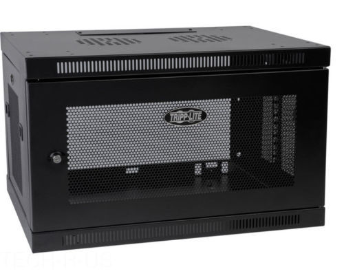 Chasis Tripp Lite rack de servidor, y el panel de conexiones