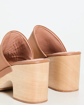 RACHEL COMEY RACHEL COMEY WOMEN'S NATURAL DAKOTA CLOGS VACHETTA LEATHER SANDALS, 10