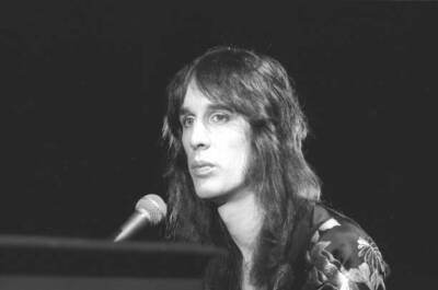 Todd Rundgren Photo SINGER BAND etc OLD MUSIC PHOTO 40