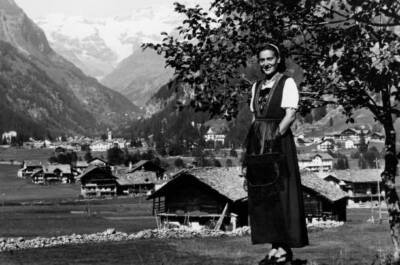 Woman Gressoney Valle D'Aosta Italy 1950 OLD PHOTO