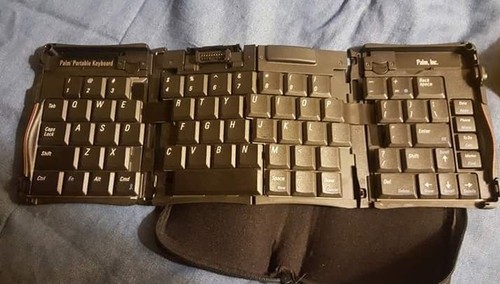Palm PDA Portable Foldable Keyboard Dock Unit W/ Zipper Pouch USED
