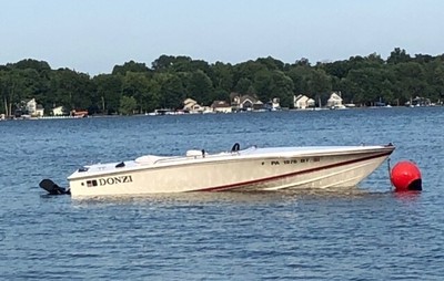 NO RESERVE! 1997 Donzi Classic 16 with 5.7 liter V8
