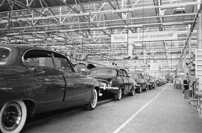 New Jaguar cars coming off the production line 1962 OLD PHOTO 7