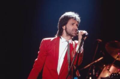 Ray Davies Of The Kinks Performing Live At Essen 1982 Old Music Photo