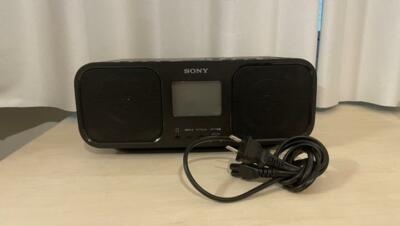 National Panasonic Cougar NO.7 RF-877 FM/AM 3 Band Radio