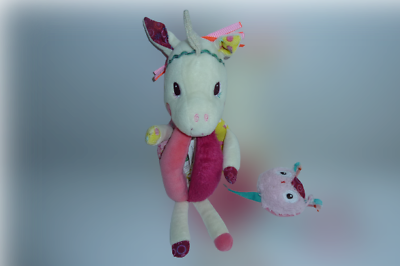 Doudou hochet licorne Louise Lilliputiens