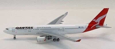 Aeroclassics Qantas Airways   VH-EBC   A330-202 1:400