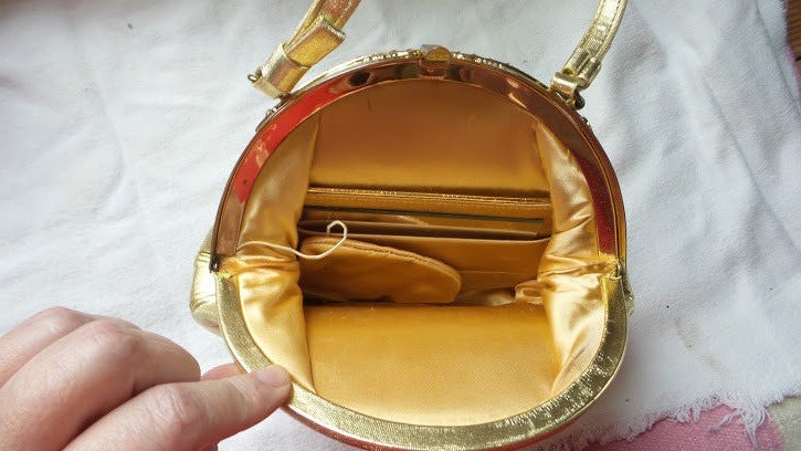 Vintage Women's Clasp Closure Gold Lame Fabric Evening Purse Handbag Silk Lining