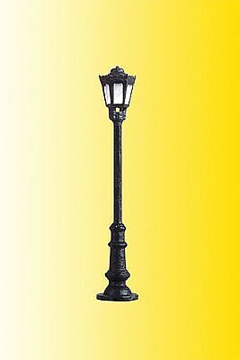 Viessmann 6474 N Scale Nostalgic Park Lamp -- 1-1/8'' 2.8cm Tall