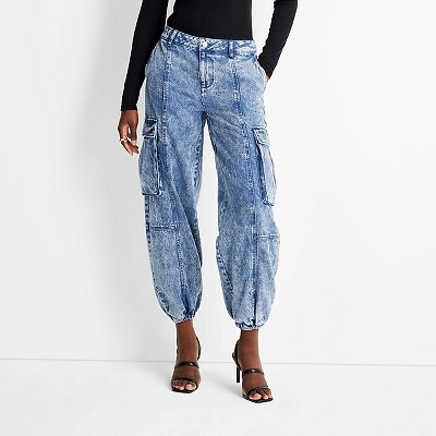 

Женские джинсы-карго со средней посадкой — Future Collective с Каланой Барфилд Браун, Medium wash denim