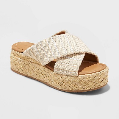 

Женские босоножки на танкетке Desi - Universal Thread Light Beige