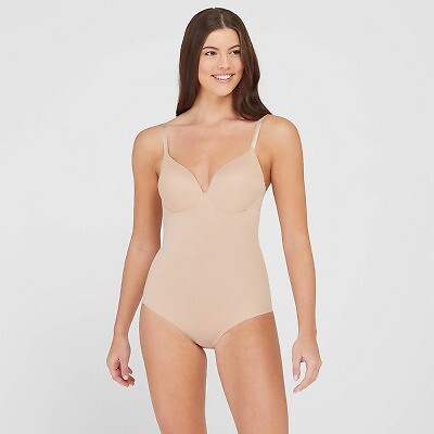 

ASSETS BY SPANX Женское корректирующее боди Flawless Finish с чашечками и вырезом на спине, Neutral