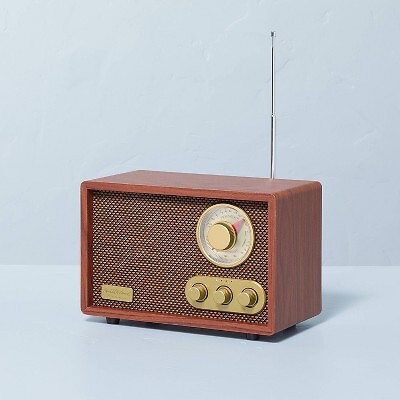 Портативное Bluetooth-радио AM/FM Tonal Brown - очаг и рука с магнолией