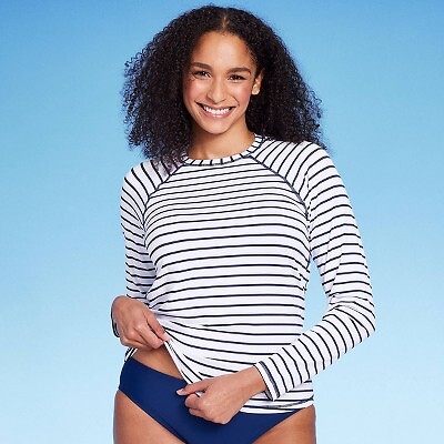 

Женская рубашка для плавания в полоску с круглым вырезом UPF 50 Rash Guard - Kona Sol Navy Blue