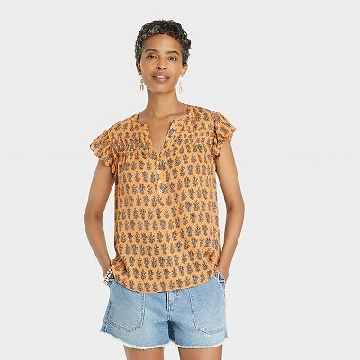 

Женский топ с рюшами и короткими рукавами и пуговицами спереди - Knox Rose Amber Floral, Янтарь
