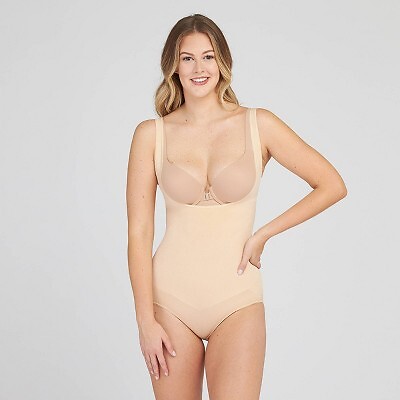 Боди Assets by Spanx Womens Remarkable Results Open Bust Short - Beige 1X