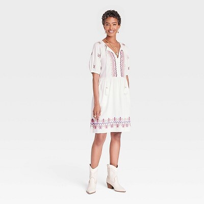 

Женское платье с вышивкой и короткими рукавами - Knox Rose White, Белый