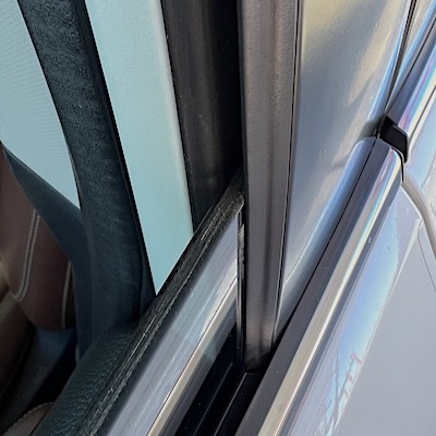 best way to lubricate vinyl windows Best Engine Oils for Bikes & Car main image 0