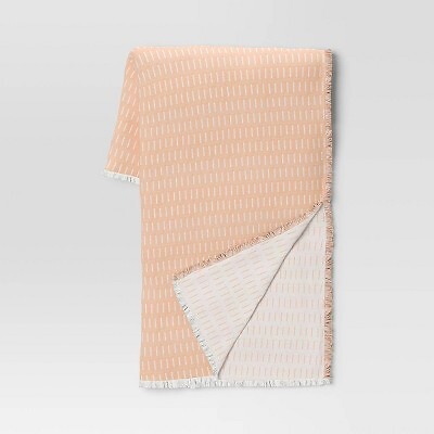 Плед Kantha Threshold 60x50 с рисунком штриховка из хлопка с бахромой, Оранжевый/Слоновая кость