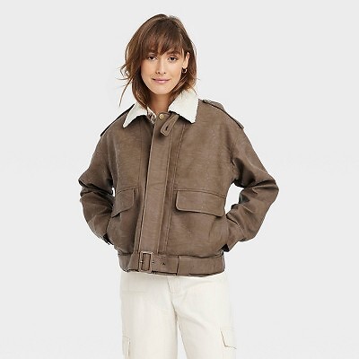 

Женская куртка-бомбер из искусственной кожи - Universal Thread Brown, Коричневый