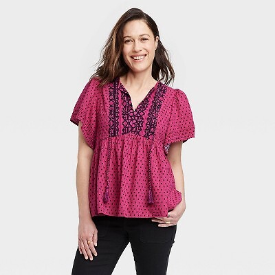 

Женский топ с короткими рукавами с флаттером - Knox Rose Magenta Polka Dots, Пурпурный