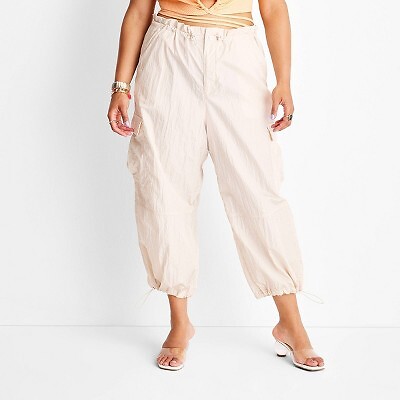 

Женские нейлоновые брюки-карго Utility - Future Collective с Alani Noelle Cream