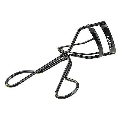 【Chanel】 Le Recourbe Cils de Chanel Eyelash Curler LE RECOURBE CILS DE CHANEL Eyelash curler | CHANEL