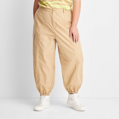 

Женские брюки-карго с высокой посадкой - Future Collective с Габриэллой Карефа-Джонсон, Not available