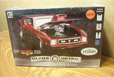 TESTORS Ultra Detail Platinum Series Ford Mustang Pro Street Metal Model Kit