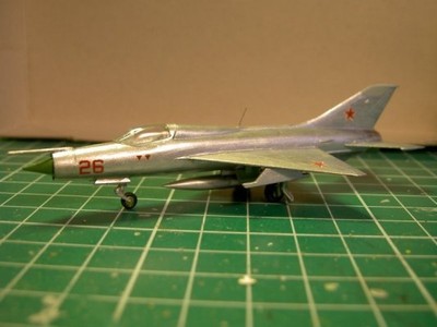 14426 minicraft Mikoyan MiG- 21PF Fishbed 1/144 model Kit in the box
