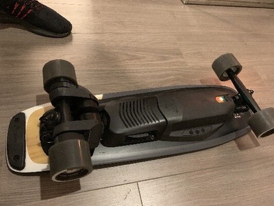Boosted Board Mini X - Electric Skateboard - Barely Used (Only 11.8mi)