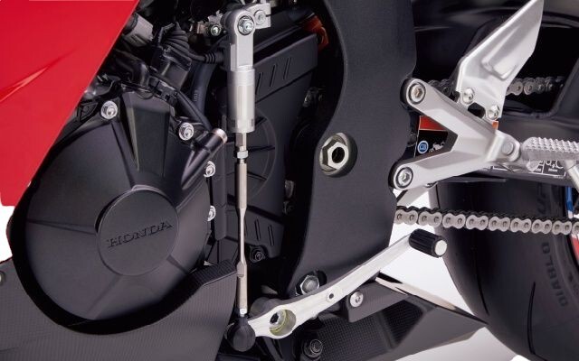 CBR1000RR SC59用08〜バトルシフター ホンダ Honda(ホンダ) クイックシフター 08U73-MKR-D10