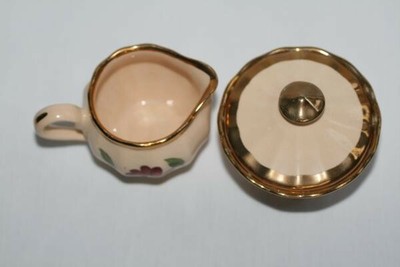 Vintage WADE ENGLAND Hand Painted Creamer & Covered Sugar #425