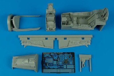 Aires Hobby 1/32 F8J Cabina Set per Tsm D 2106