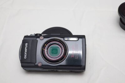 OLYMPUS Stylus Tough TG-4 16MP Digital Camera with battery and charger