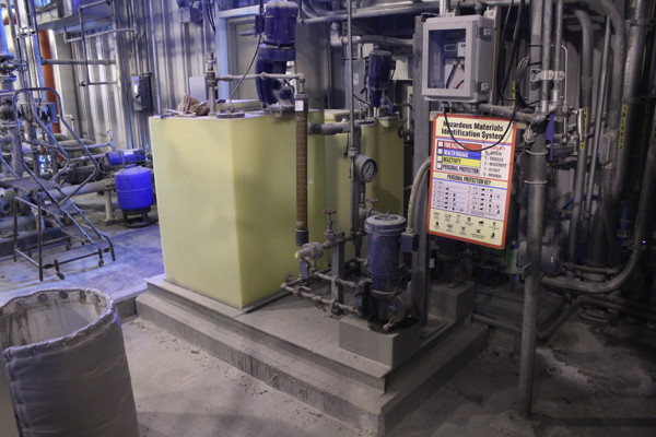 Used Chemical Additive System, W/ Tanks, Mixers & Pumps..Excellent condition.
