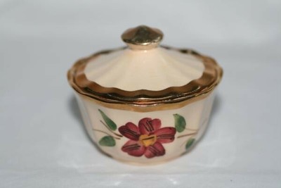 Vintage WADE ENGLAND Hand Painted Creamer & Covered Sugar #425