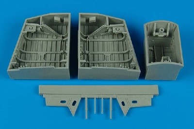 AIRES 4453 English electric Canberra wheel bays Scale 1/48